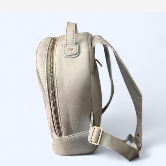 Matt & Nat Mini Backpack - Picture 5 of 7